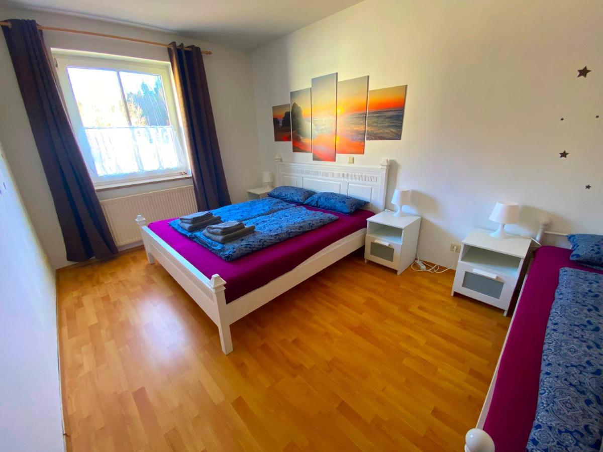 Ferienwohnung 格赖茨 外观 照片